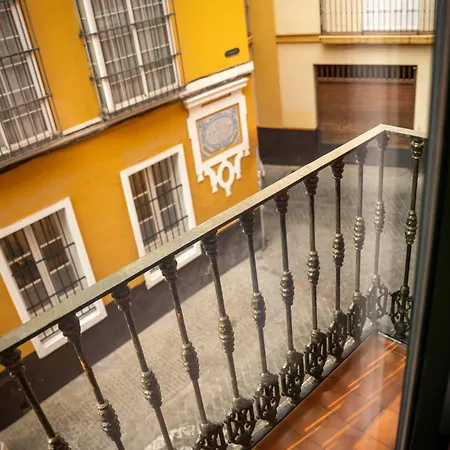 The Honest Hotel & Apartments Seville Room photo