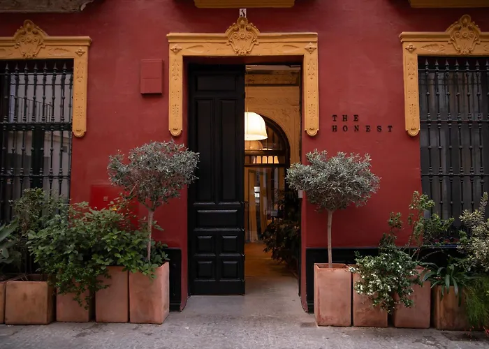 The Honest Hotel & Apartments