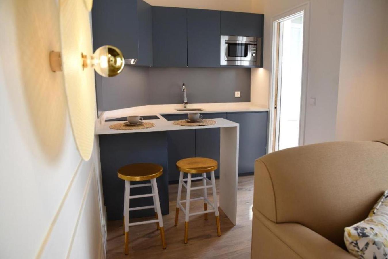 Hotel The Honest & 4*