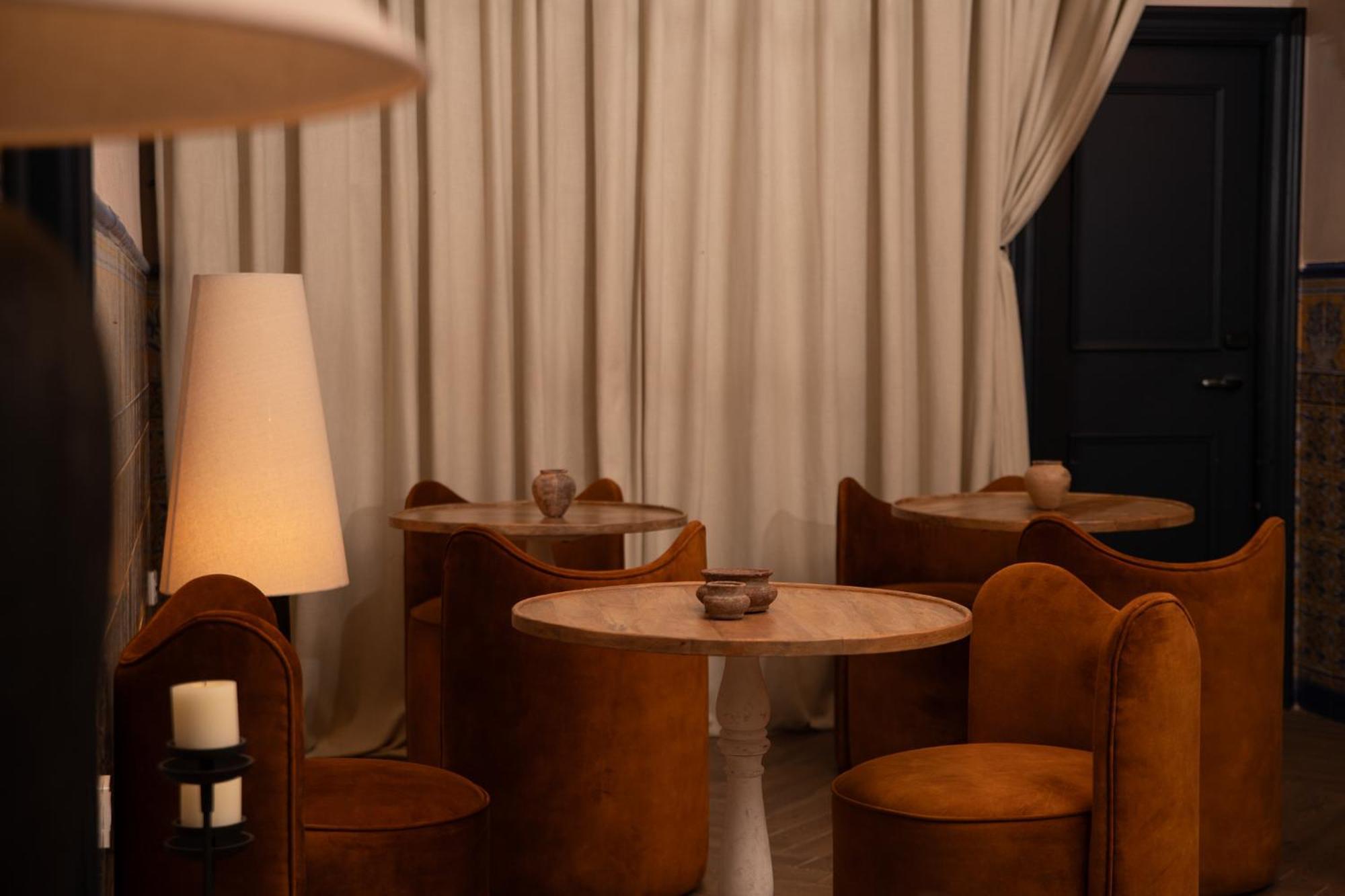 The Honest & Hotel Séville
