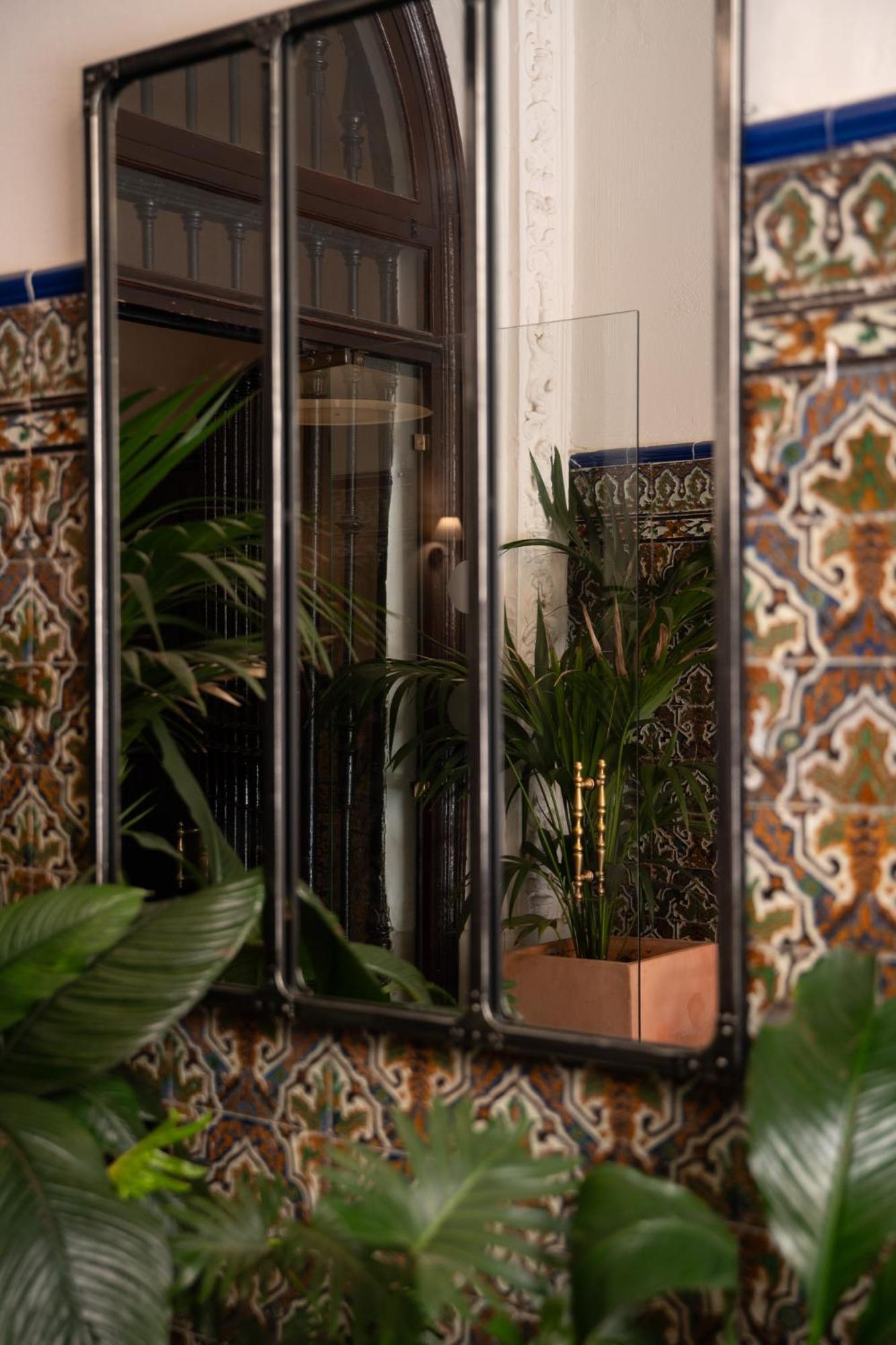 The Honest & Hotel 3*