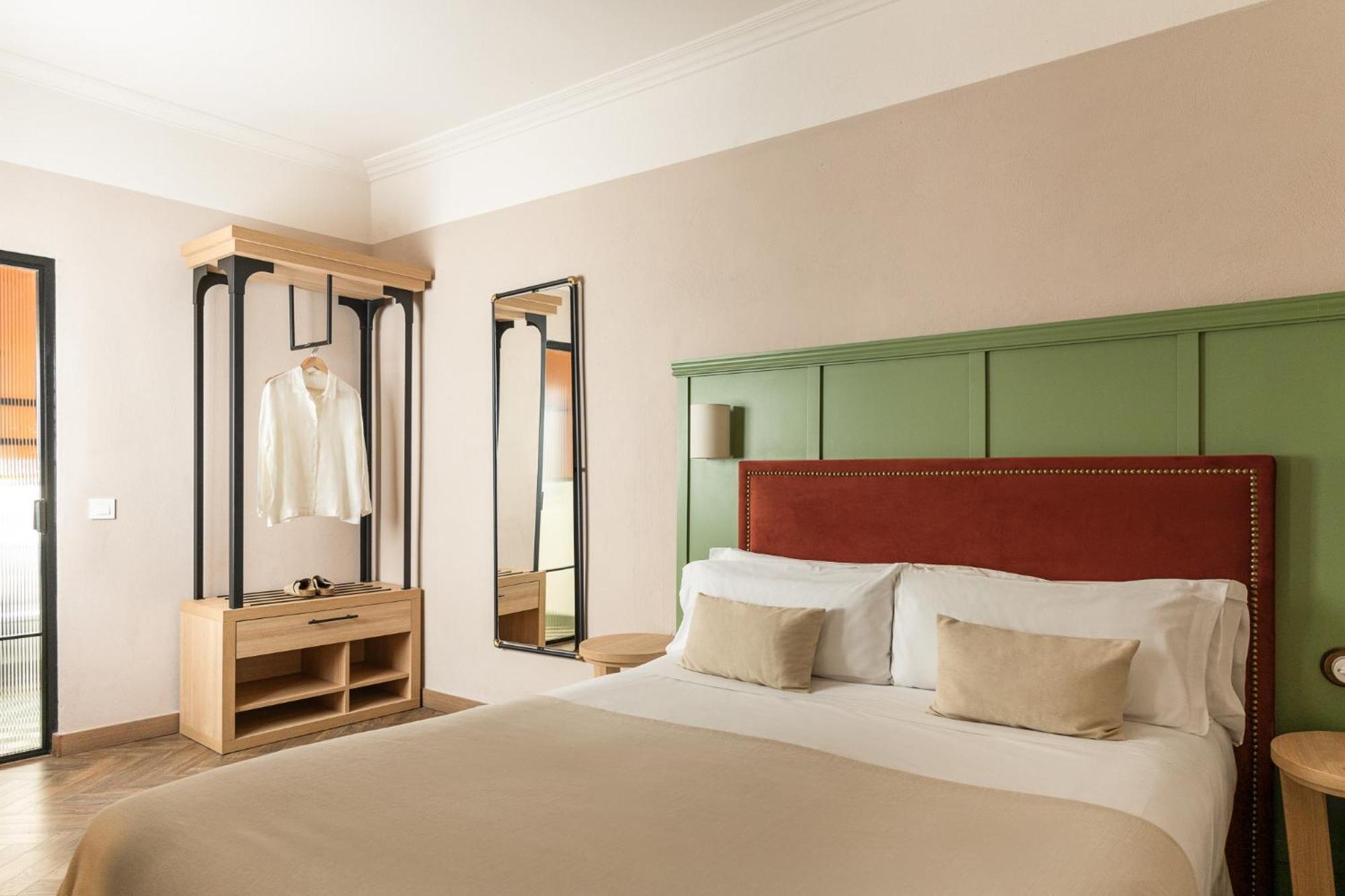The Honest & Hotel 3*