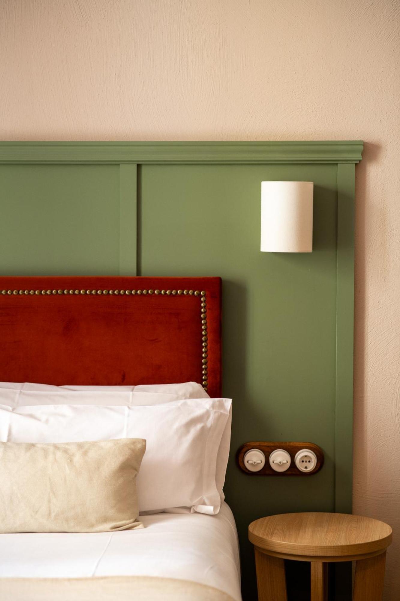 Hotel The Honest & 3*