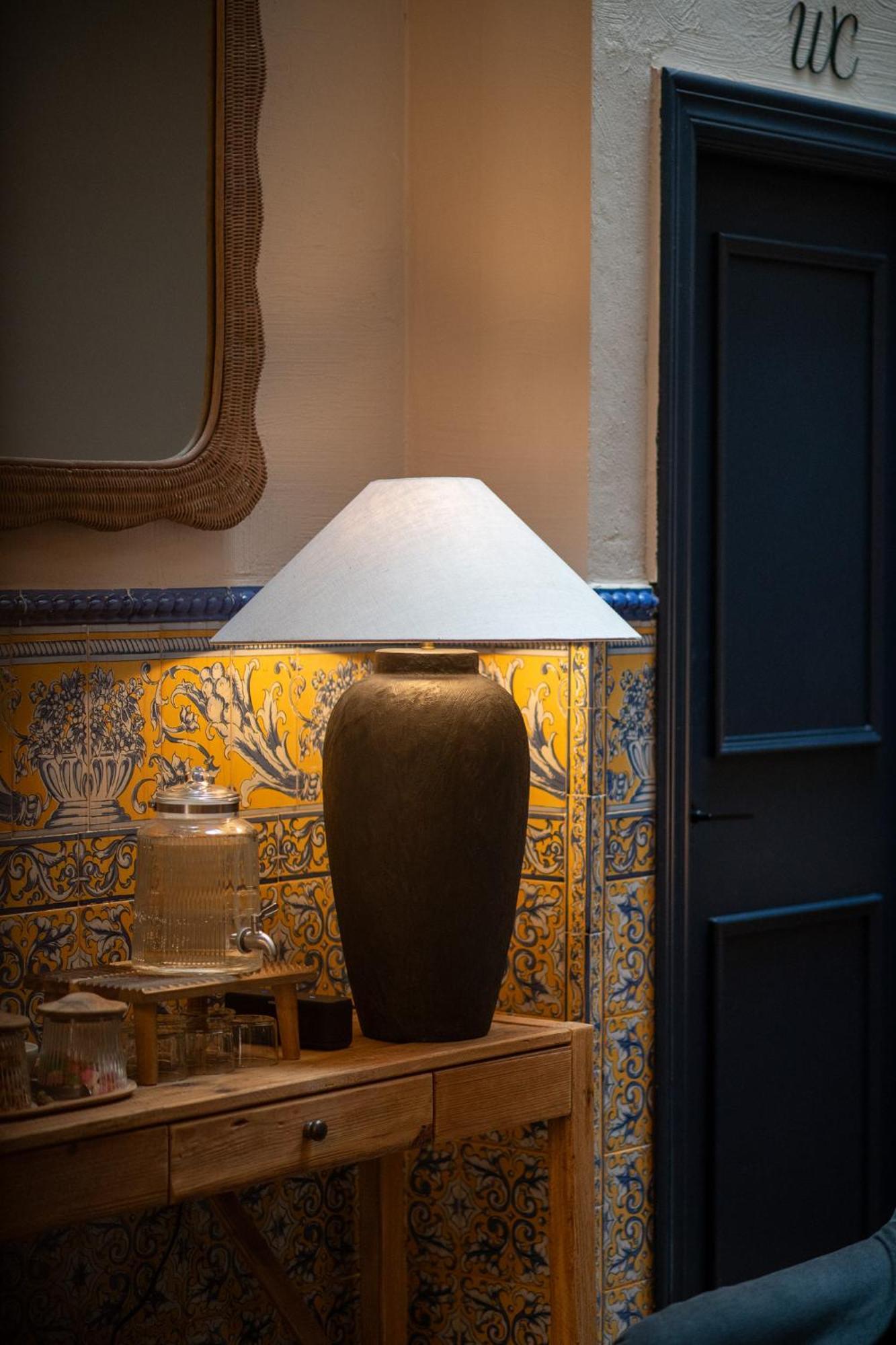 The Honest & Hotel Seville